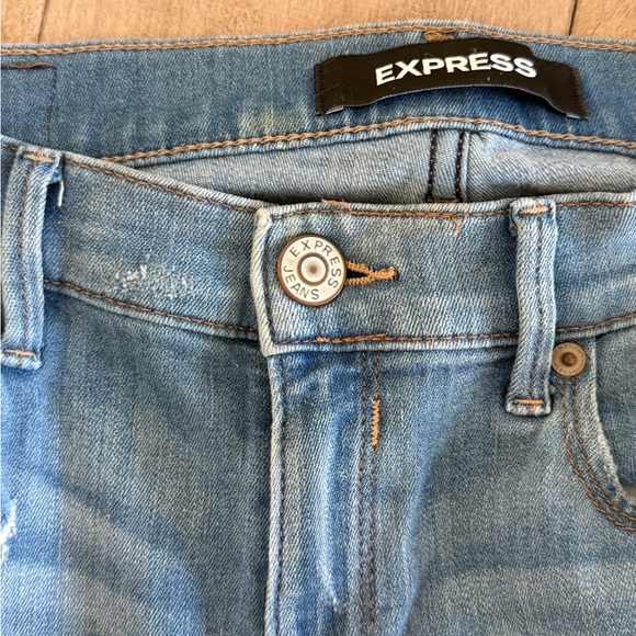 Express Women’s Skinny Jeans - Light Blue Distressed - Picture 3 of 8
